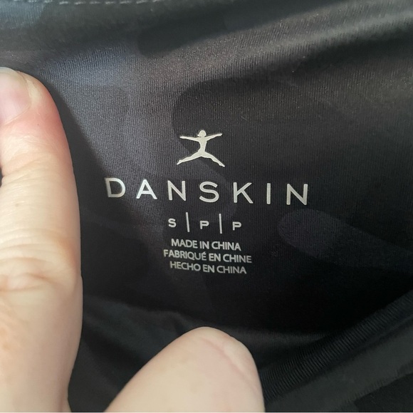 Danskin Women's Super Soft Legging Yoga Pants Black Camo Small Active Athleisure - Picture 4 of 6